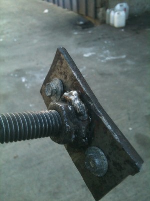 2012-09-15 18.45.01.jpg (23.98 Kio) Vu 4436 fois Avec des petits boulons fictifs qui vont dans la poulie