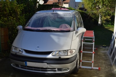 Decoupage_Toit (800x530).jpg (34.61 Kio) Vu 4085 fois C'est là que j'ai pris le taille haie par habitude, mais ça le fait pas bien