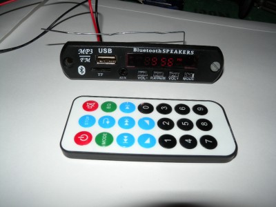 BT 12v.JPG (27.03 Kio) Vu 14243 fois Module BT, SD, USB, FM