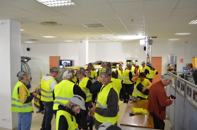 Sandouville_0150.jpg (32.69 Kio) Vu 10677 fois On se prépare pour la visite ...