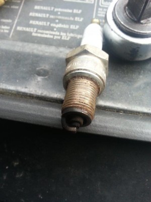 F3R compression et culasse bougie 2 face.jpg