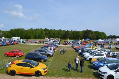 DSC_0285 (2).JPG (122.11 Kio) Vu 11515 fois Au fond le stand Passion Espace Club