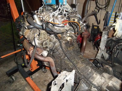 IMGP5121.JPG (2.42 Mio) Vu 3704 fois Vue du côté boîte, c'est un peu crasseux !