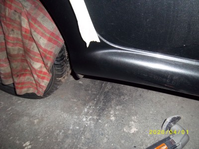 IMGP5867.JPG (1.44 Mio) Vu 7948 fois La portière qui m'a donné le plus de fil à retordre