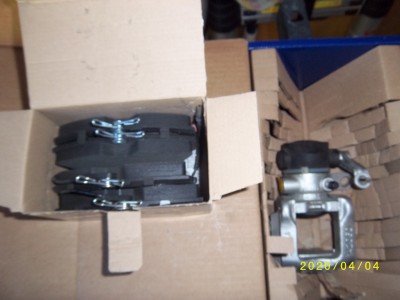 IMGP5871.JPG (1.28 Mio) Vu 9024 fois Plaquettes et étriers