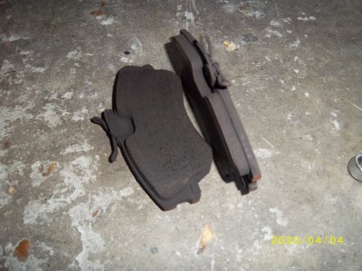 IMGP5873.JPG (1.07 Mio) Vu 9024 fois Les anciennes plaquettes, pas si usées que cela..