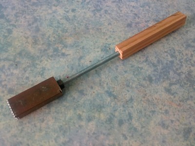 28062020336.JPG (708.61 Kio) Vu 7347 fois Réalisation d'un outil monté avec un manche isolant