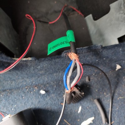 Faisceau chargeur cd ouvert