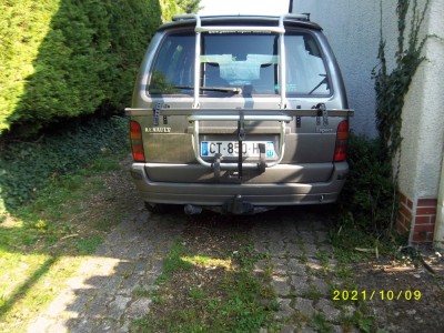 IMGP6364.JPG (302.42 Kio) Vu 6837 fois Plaque et feux bien visibles