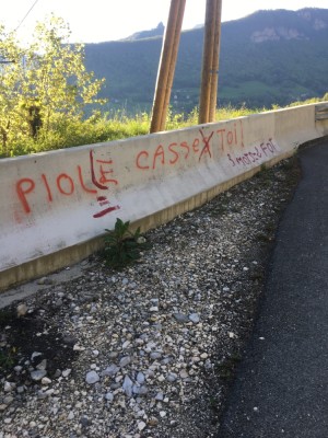 64ED4DC4-10F7-4477-981C-176564F13855.jpeg (363.48 Kio) Vu 9771 fois Le succès politique XD