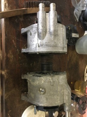 80271D9D-6C98-405E-8980-234A77A99AAA.jpeg (248.15 Kio) Vu 2886 fois Seule différence : le rebord sur la poulie