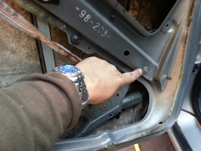 20130608_134616.jpg (1.84 Mio) Vu 3052 fois rajouter un boulon , l'emplacement est prévu