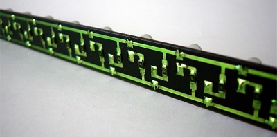 Sans titre-3.jpg (245.57 Kio) Vu 8729 fois Et voici l'arrière du circuit
