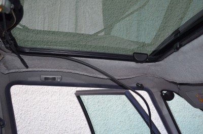 DSC_0574 (800x530).jpg (29.87 Kio) Vu 4294 fois Il se remet facilement à la fin et permet de bien tendre la moquette côté TO