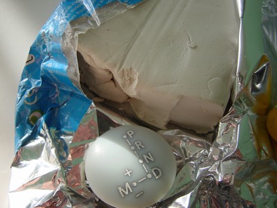 Pâte à modeler pour artiste durcissant à l'air (il ne s'agit pas de pâte à modeler pour enfant)