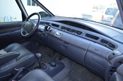 V6_10.jpg (31.05 Kio) Vu 4379 fois GPS TomTom incrusté dans le TdB