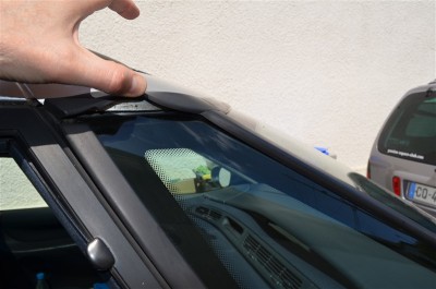 DSC_0906 (2).JPG (74.71 Kio) Vu 4701 fois Joint complètement décollé !