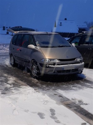 La neige tombe dru, et déjà chainé avant la montée en station