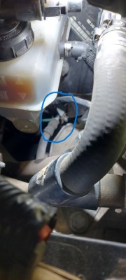 04 ON VOIT L EMETTEUR REPERE.JPG