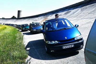 parade des Espaces  sur l'anneau de vitesse, mais en bas