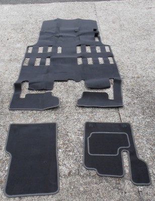 tapis complet avant / arrière pour 50€ au lieu de 70 ! ;-)