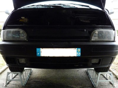 Voiture levé pour être à hauteur!!